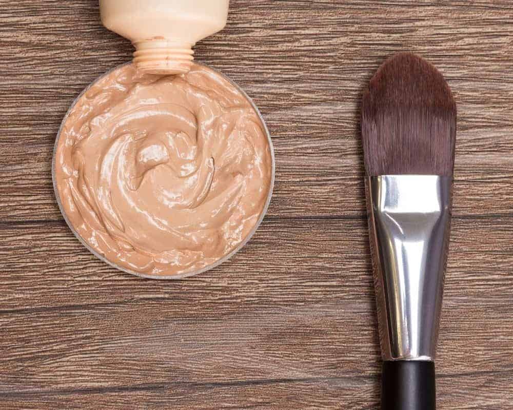 Your Full Guide to Foundation Brushes