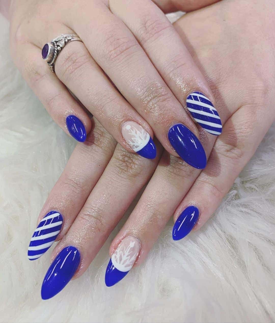 Assorted Blue Nails Design