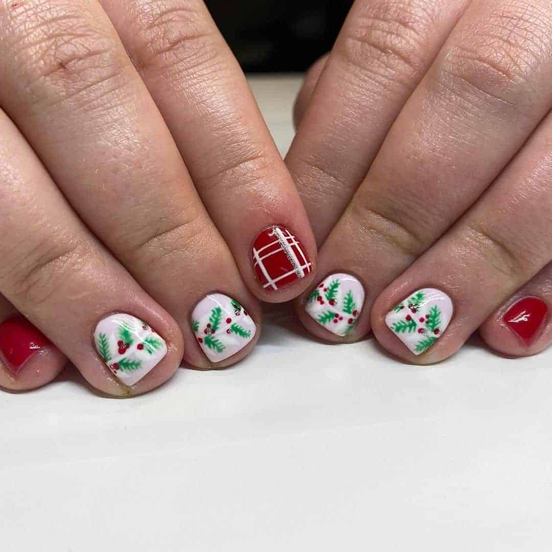 Holly Nails