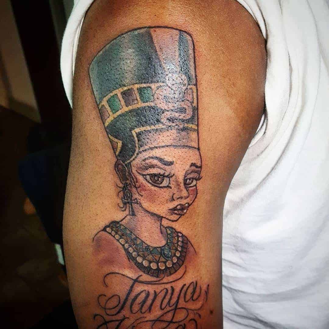 Cute Queen Nefertiti With Big Eyes