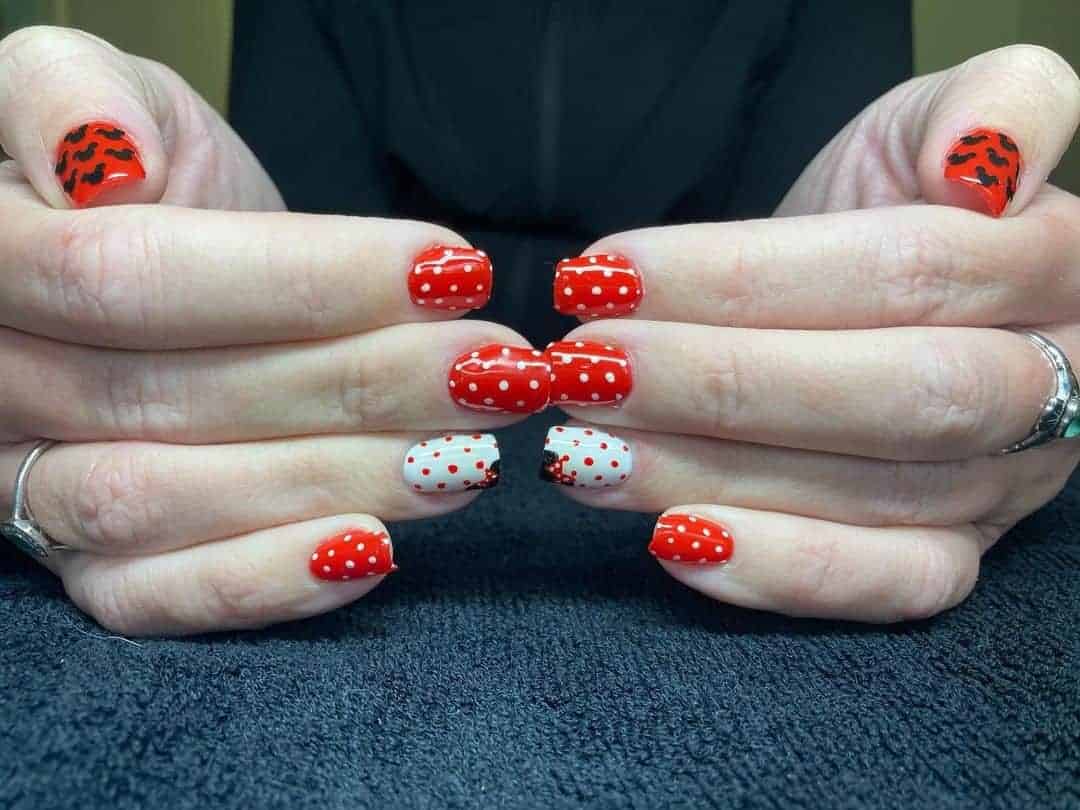 Minnie Mouse-Inspired Red Nails