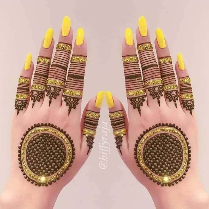 Golden Features Henna Tattoo