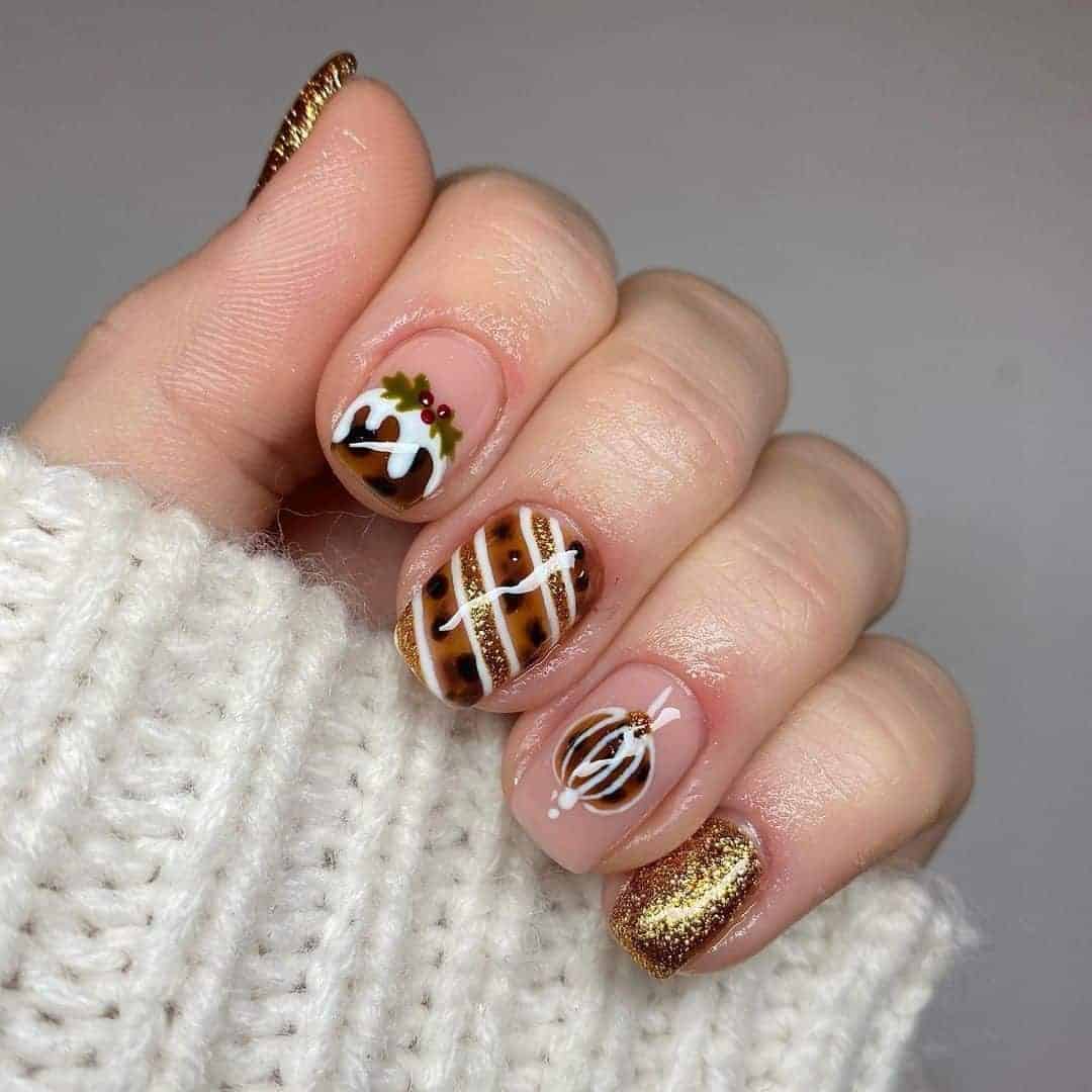 Mistletoe Nails