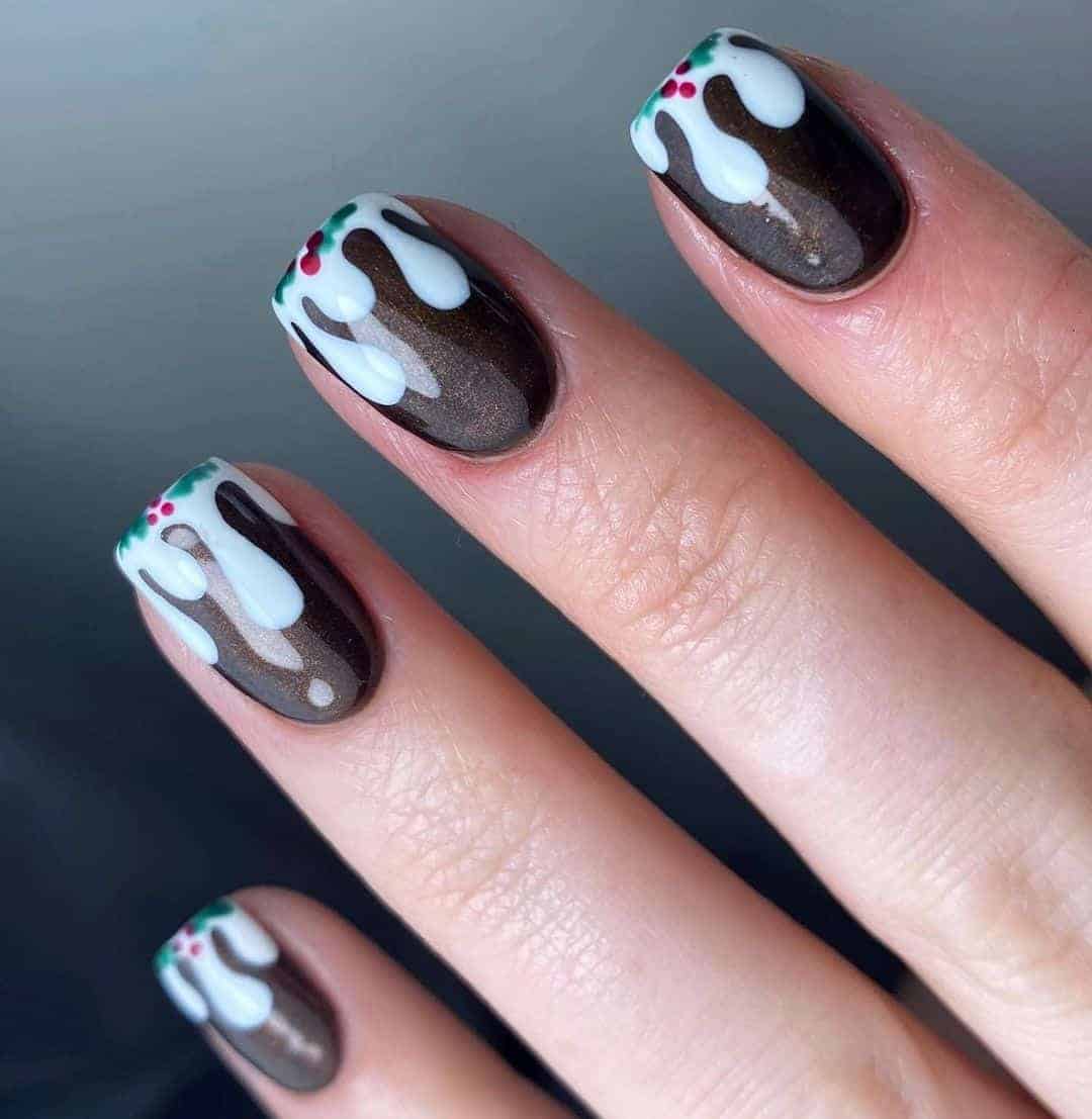 Mistletoe Drip Nails